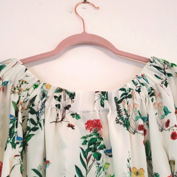 Versatile NWOT EXPRESS Floral Butterfly Blouse Versatile Neckline Bow Sleeves - Picture 12 of 13